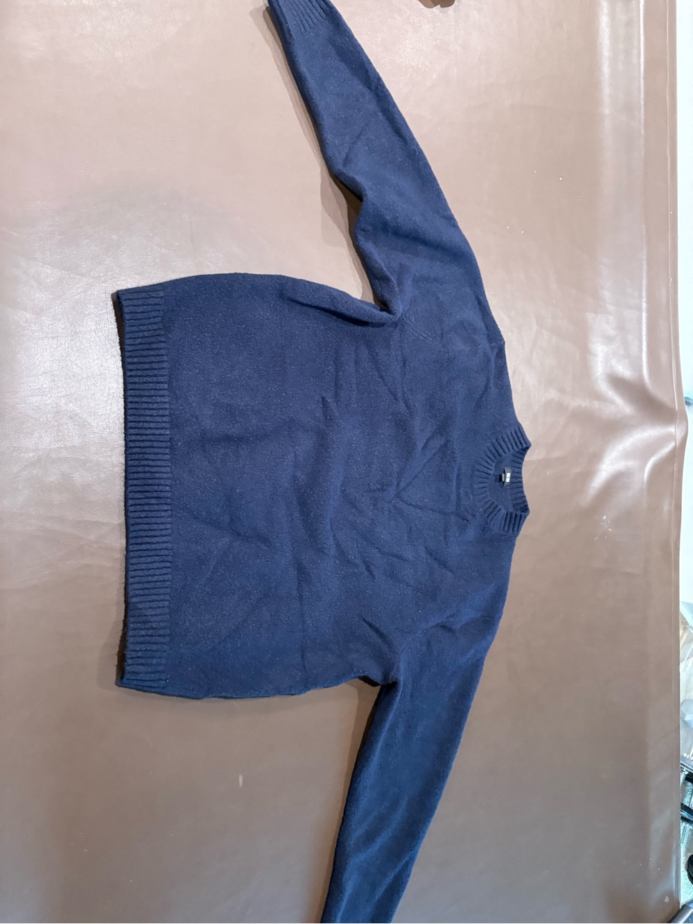 Uniqlo Navy Blue Crewneck Sweater for Men